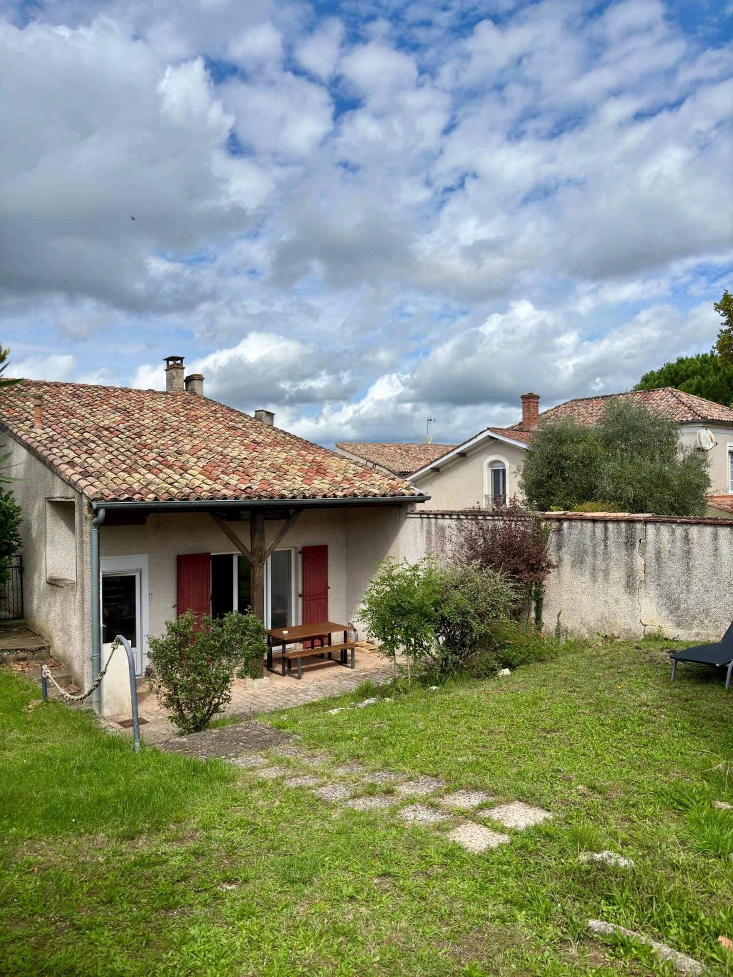 Maison Sarah Barbaste Buitenkant foto